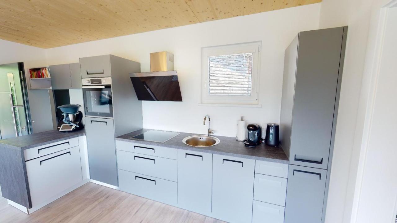 Modernes Ferienhaus Mit Panoramablick 로제그 외부 사진